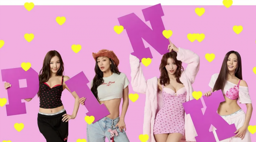 (左起)娜璉、志效、Momo、子瑜拍攝內衣廣告。