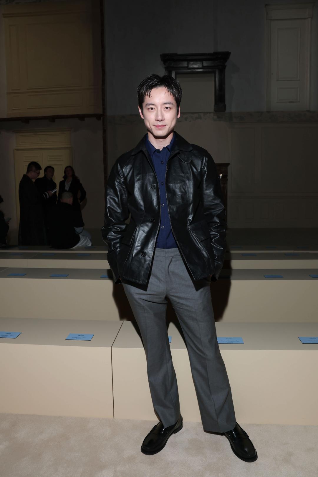 坂口健太郎遭酸略顯老態，主因在於「髮型」。