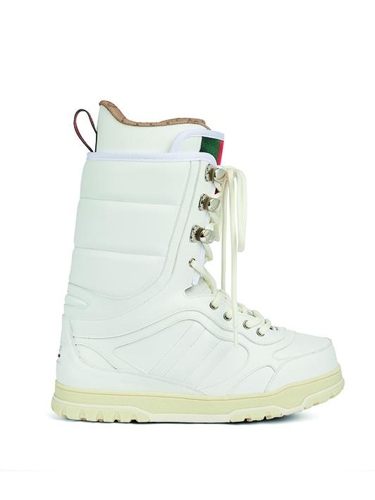 GUCCI Altitude雪靴，在鞋舌與內襯加入品牌符碼，價格店洽。