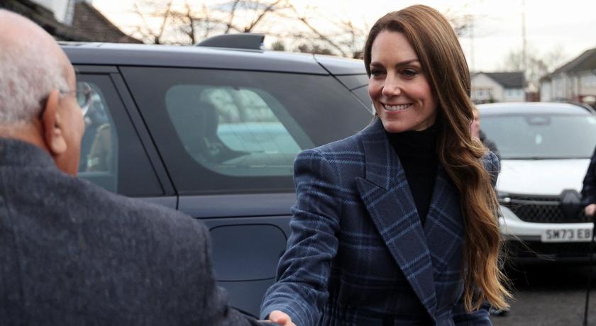 凱特王妃訂製格紋大衣與威廉王子甜蜜放閃