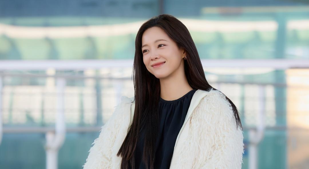 金世正機場穿搭抵台引熱議外冷內熱造型吸睛