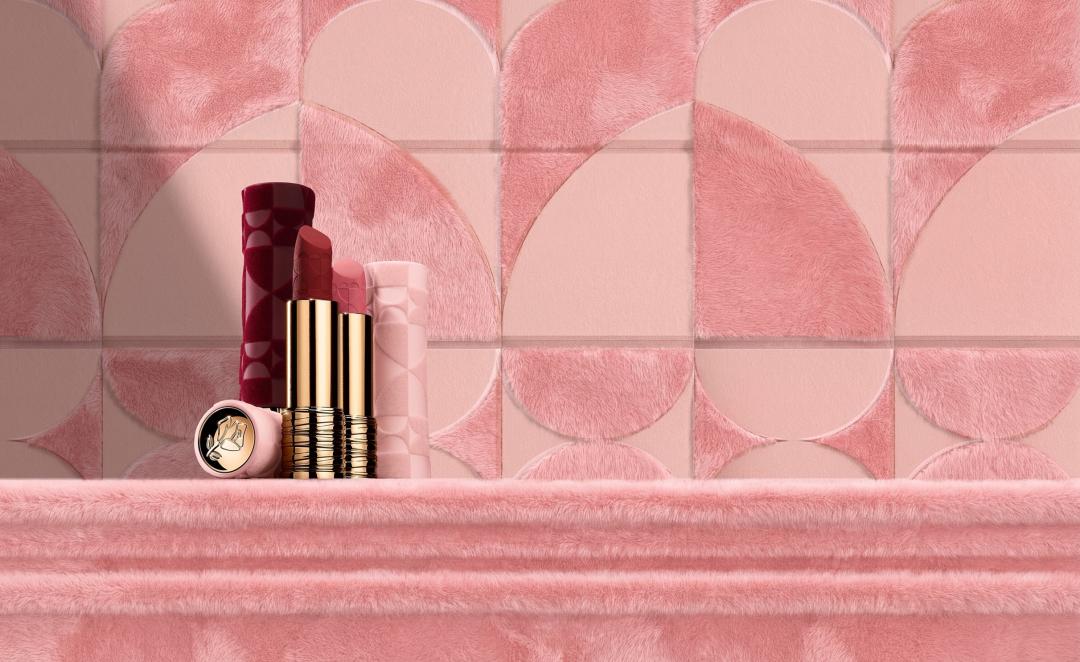 LANCOME 2026情人節限定－絕對完美唇膏絲絨霧感，1,550元。	