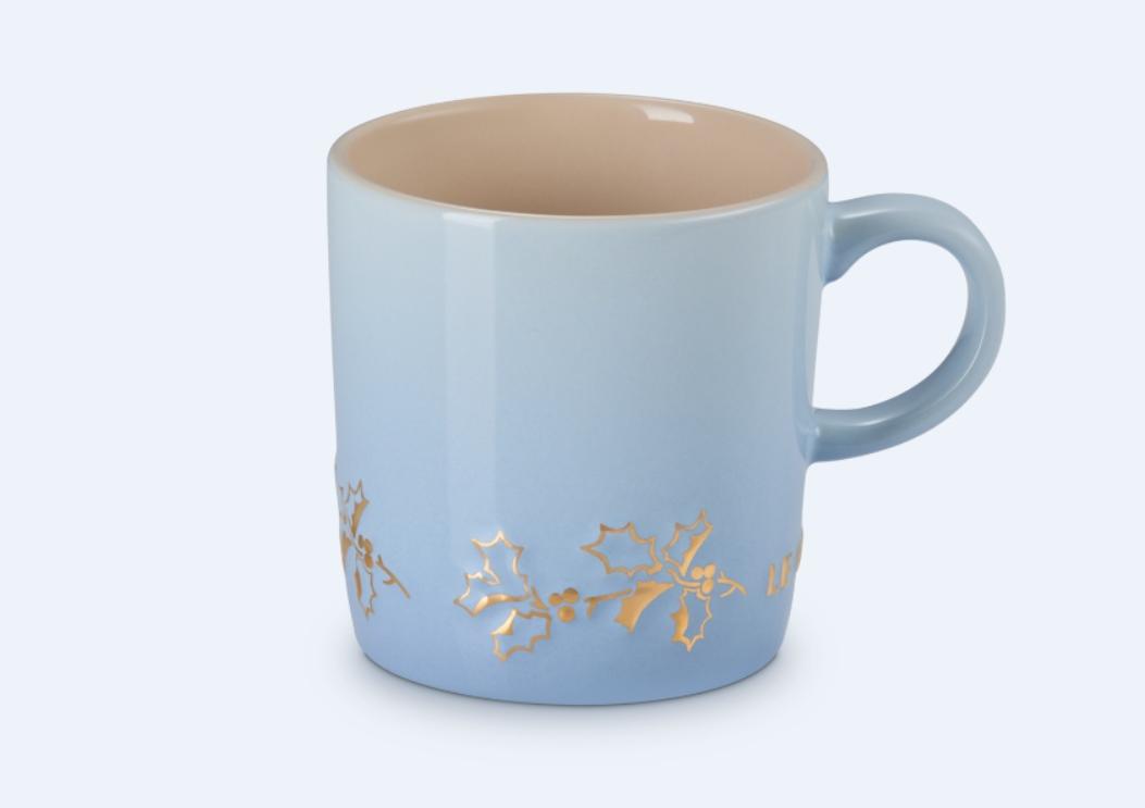 Le Creuset 海岸藍英式馬克杯，1,650元。