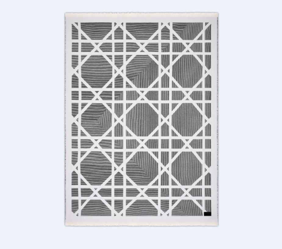 Dior Cross Cannage藍灰色餐墊，價格店洽。