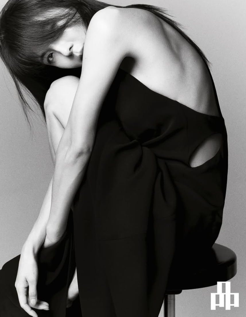 47歲的河智苑全身零贅肉。