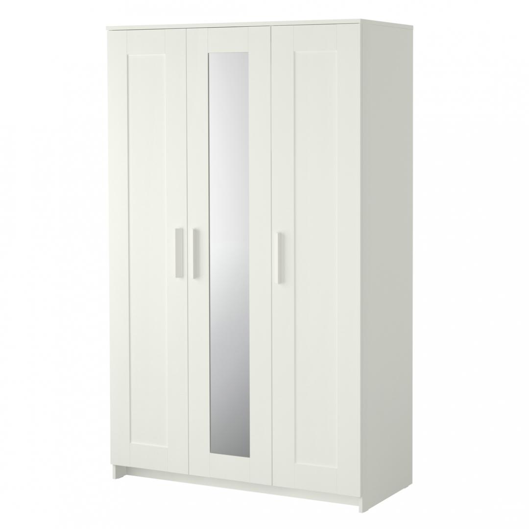 BRIMNES三門衣櫃/衣櫥，原價6,799元，特價5,999元。(IKEA提供，以下同)