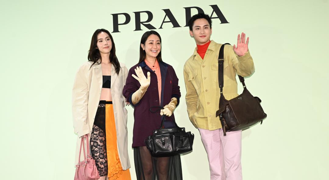 謝欣穎下身透視露小橘褲辣翻！林奕嵐身上布料超少 腿根見客火力全開