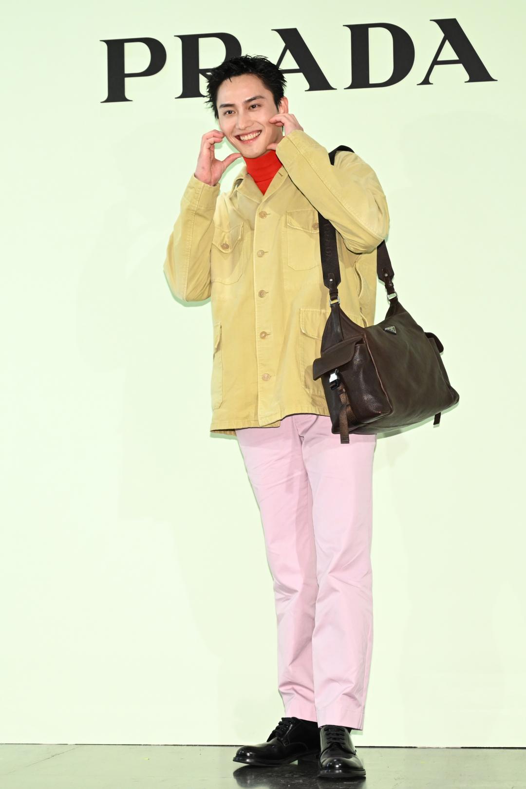 範少勳以撞衫穿搭呈現童趣風格。（圖／記者胡舜翔攝）