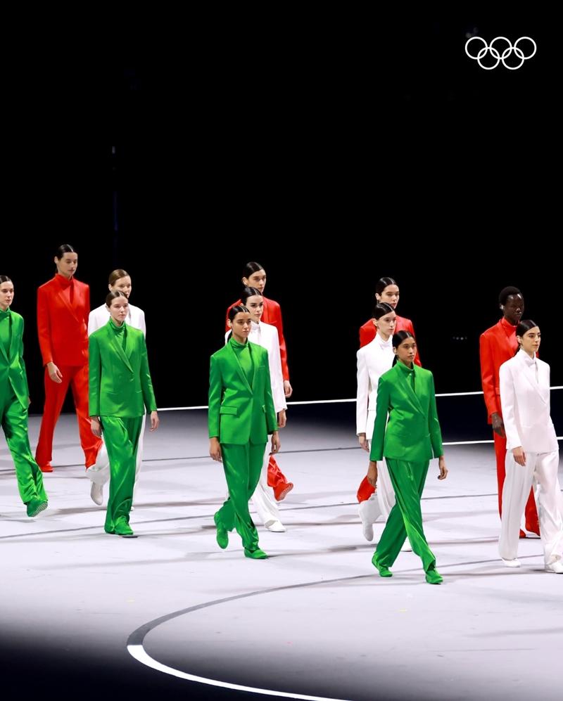 Armani打造品牌標誌性的風格西裝，為米蘭冬季奧運揭開序幕。（翻攝自instagram）