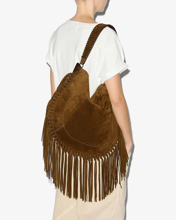 ISABEL MARANT OSKAN HOBO SOFT流蘇肩背包，售價NT$57,800元。