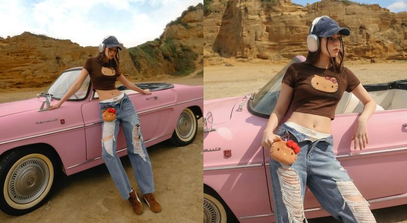 烤焦Hello Kitty印花圓領短袖短版TEE（NT$590）；絨毛大頭造型收納購物袋吊飾（NT$690）；刺繡圖案水洗棒球帽（NT$790）。