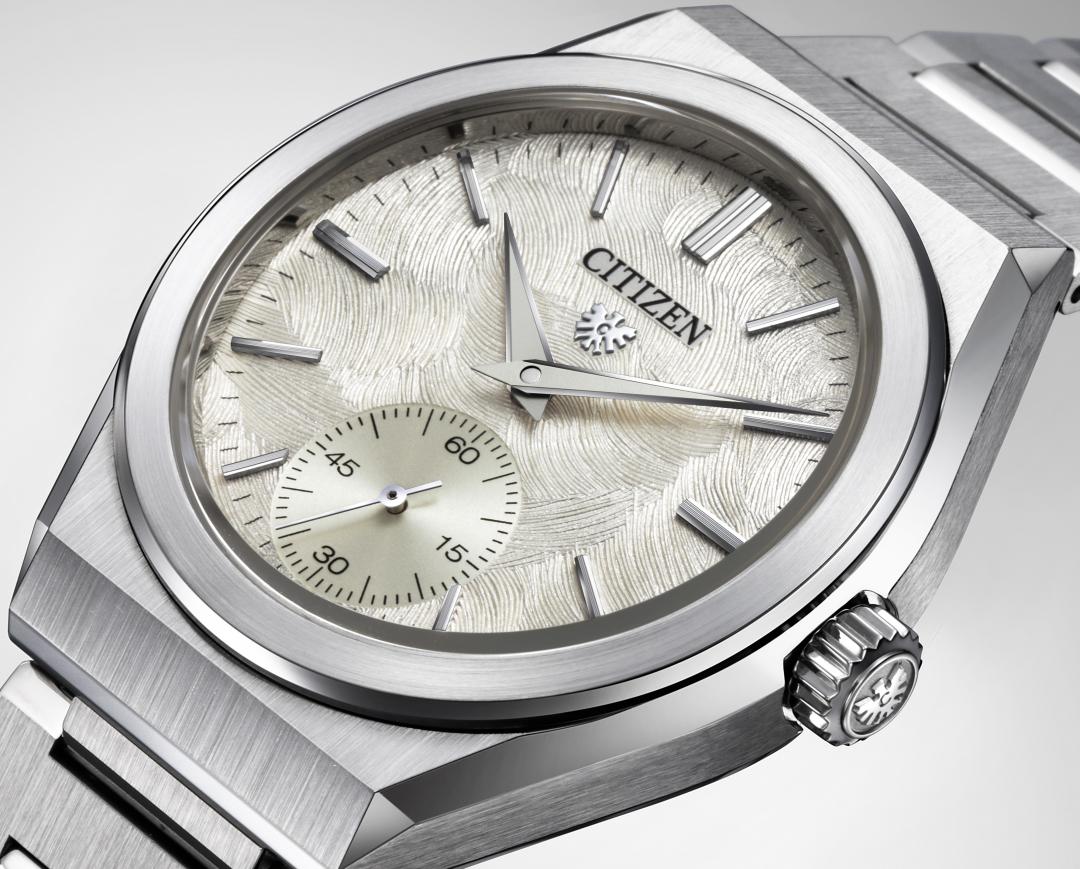 The CITIZEN NC0201-54A錶款，全球限量300只、台灣限量3只，228,000元。(CITIZEN提供，以下同)