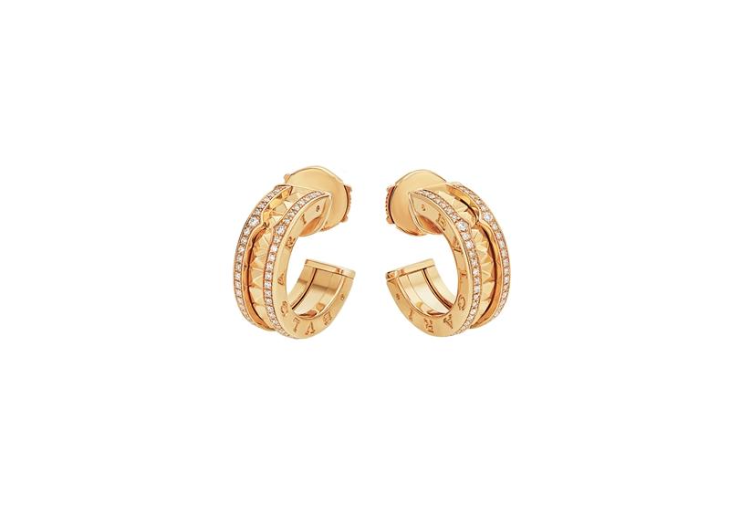 B. zero 1 Rock黃K金鉚釘鑲鑽耳環。（BVLGARI提供）