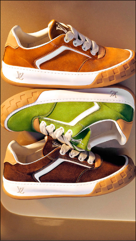 圖上至下：琥珀色、綠色、慄色路易威登LV Tilted運動鞋，各40,600元。