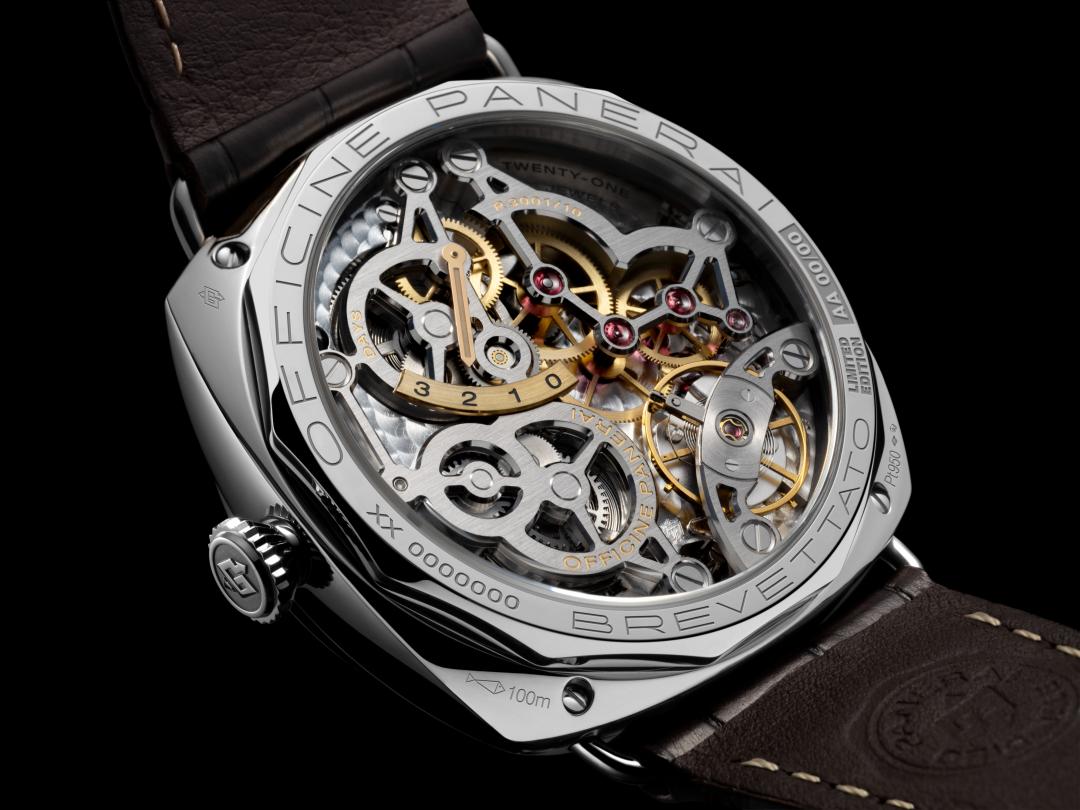 P.3001/10手動上鍊機械機芯突顯沛納海工藝美學。