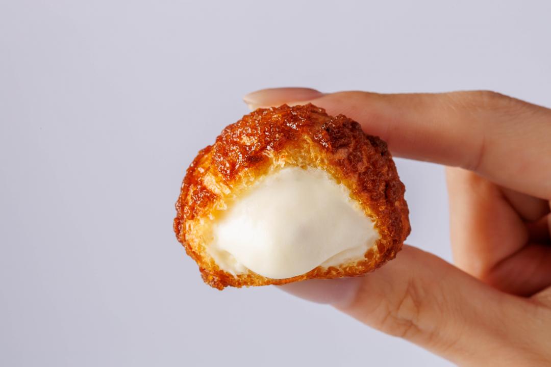  #4 BUTTER FOUR專注於「現烤」，確保每一批出爐的泡芙都能達到品牌最嚴格的標準。