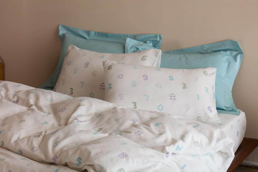 SOU．SOU雙層紗純棉雙人床被組（SOU・SOU京都），原價4,280元、出清價2,140元。