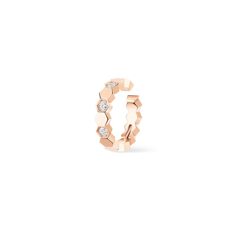 Bee de Chaumet 18K玫瑰金耳骨夾，鑲嵌明亮式切割鑽石。（CHAUMET提供）