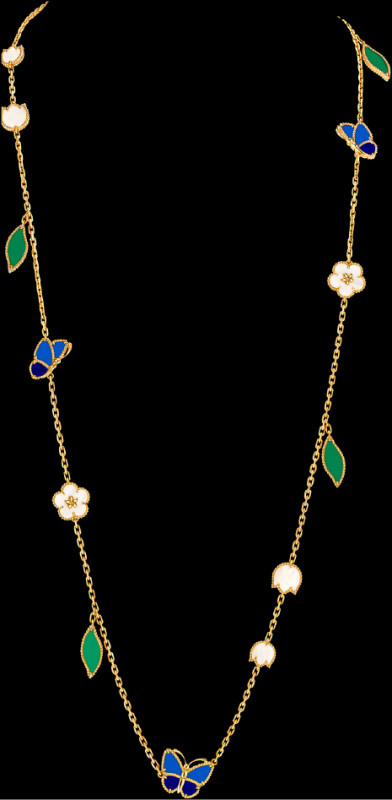 Lucky Spring系列長項鍊，各種花園元素錯落排列更自然生動，730,000元。