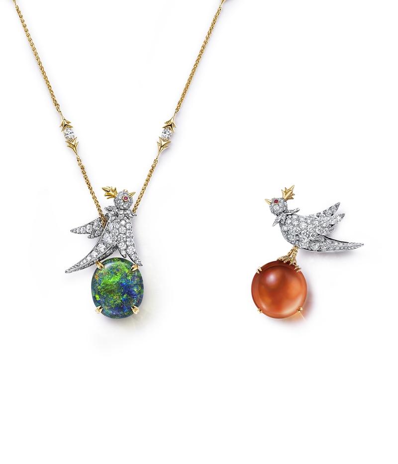 石上鳥高級珠寶膠囊系列，Love Birds by Tiffany黑色蛋白石鍊墜與凸面火蛋白石胸針組。（Tiffany & Co.提供）