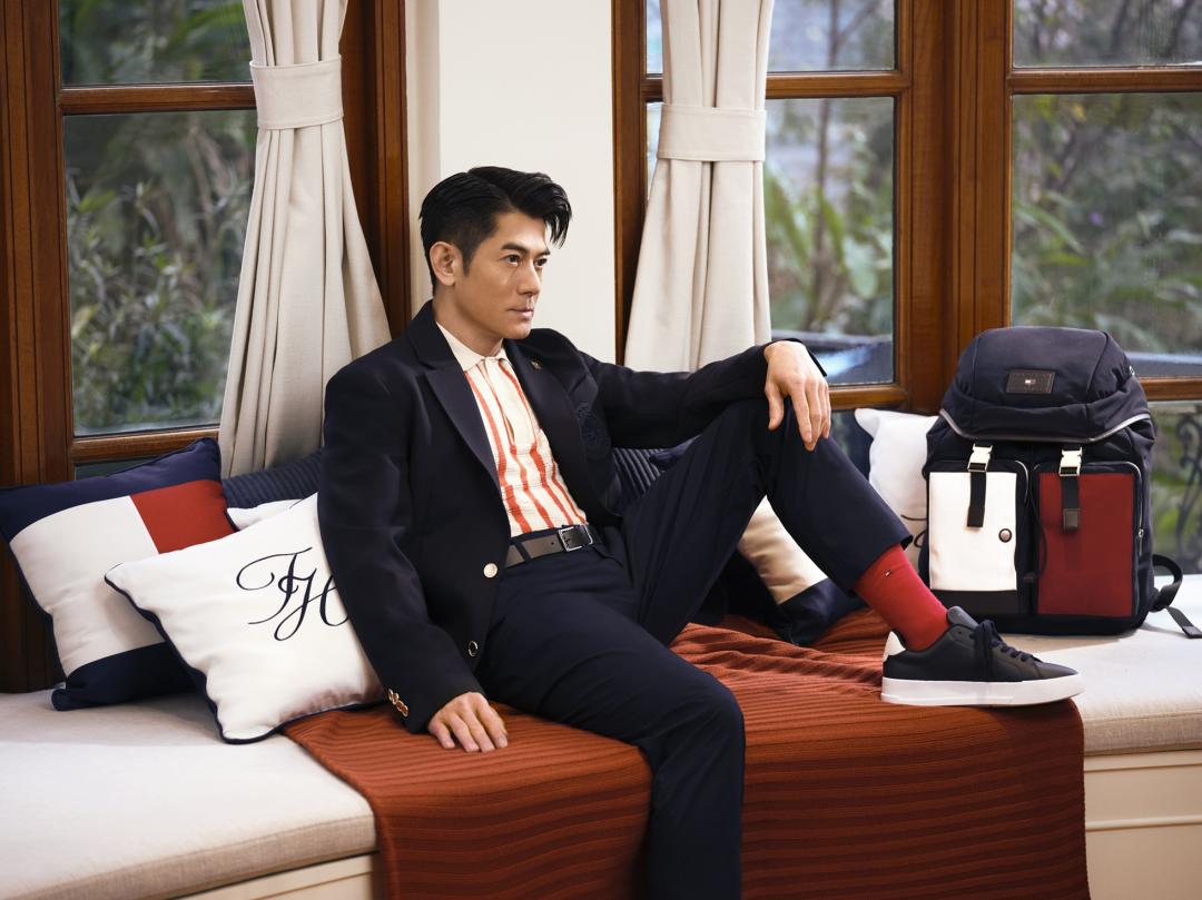 郭富城正式加入TOMMY HILFIGER，先以紅白POLO衫搭配正裝定調帥氣風範。