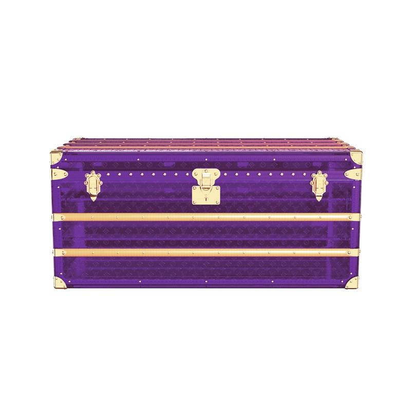 紫色亞克力玻璃硬箱，3,250,000元。（Louis Vuitton提供）