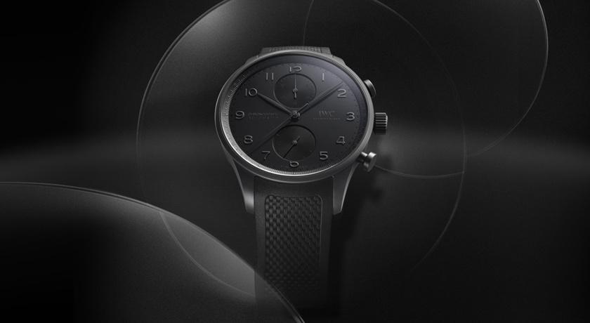 IWC葡萄牙系列全黑款帥翻！瓷化鈦金屬輕盈抗刮 導柱輪計時機芯絕對精準