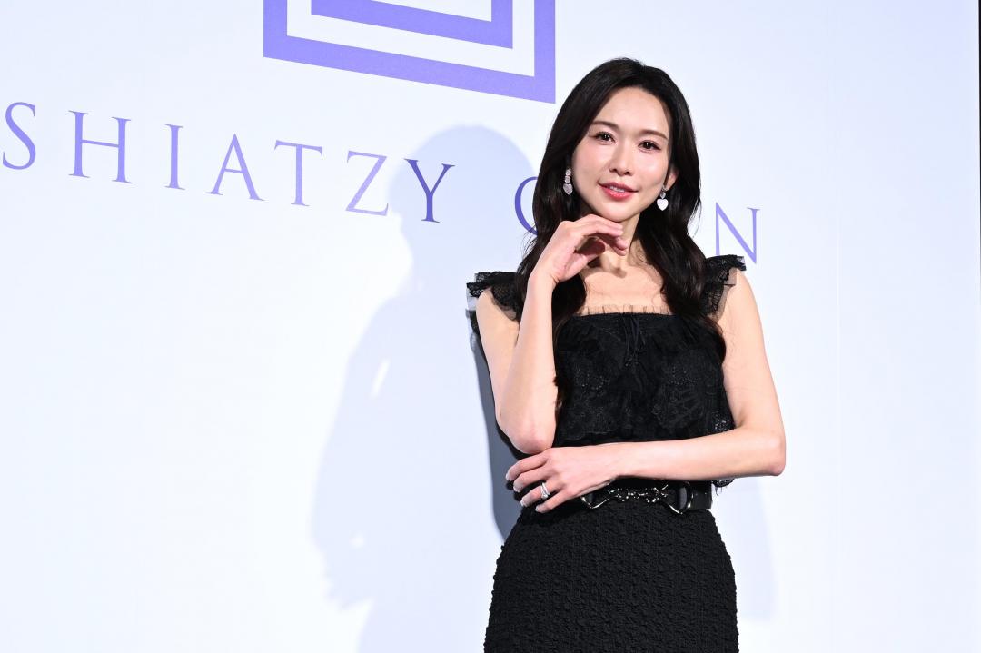 林志玲透露，成為媽媽後，把以前最愛的蕾絲單品全收起來，直到復工後才有有機會穿上。（圖／記者胡舜翔攝）