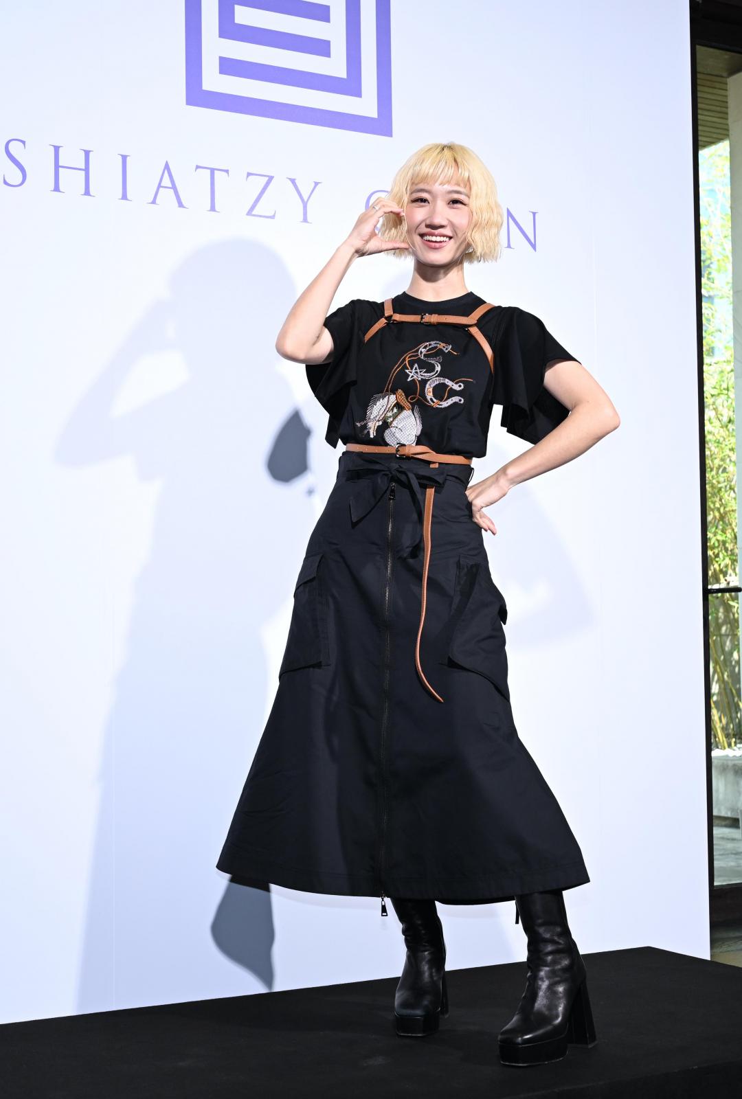 Lulu剛和老公陳漢典飛巴黎，參加夏姿2026秋冬系列發表，回國後馬不停蹄主持夏姿公益活動，與林志玲同框。（圖／記者胡舜翔攝）