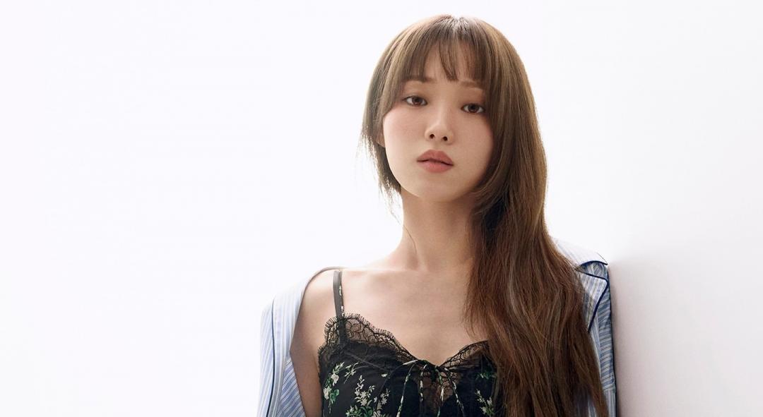 「長腿妖精」李聖經新代言大膽解放！模特兒出身氣場果然超強