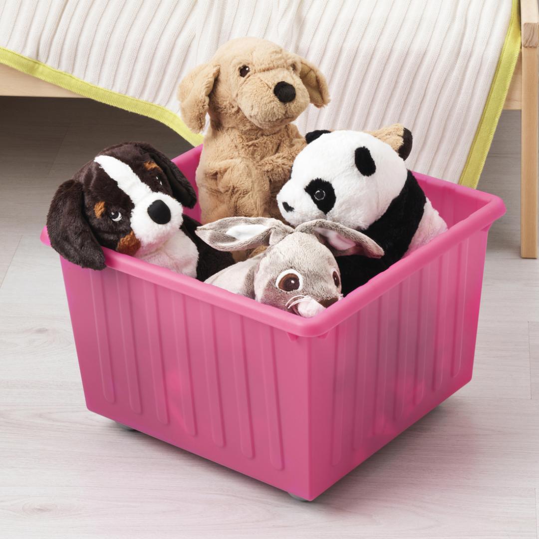 VESSLA附輪腳收納盒，原價199元，特價99元。