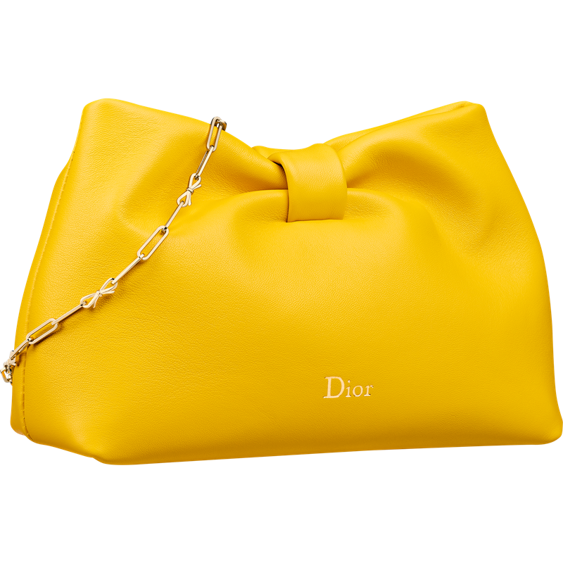 Dior Bow毛茛黃色小羊皮小型可拆式鍊帶包，145,000元。（Dior提供）