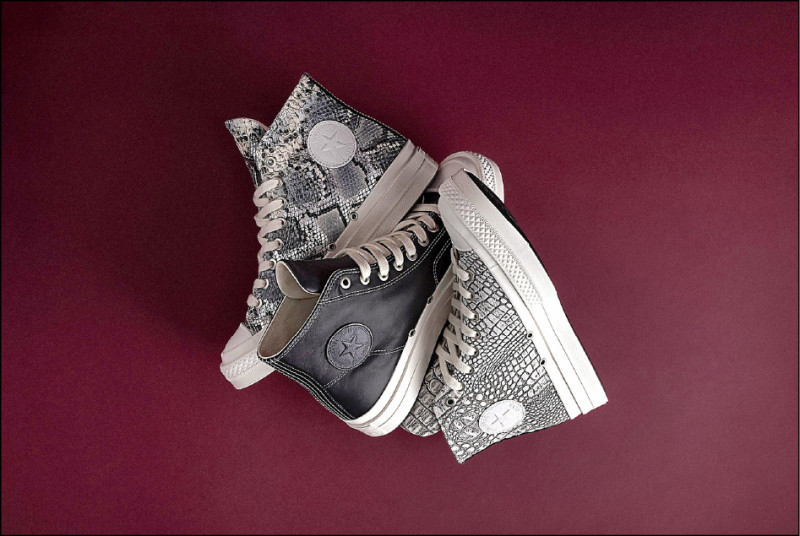 CONVERSE First String系列新作由高級皮革與壓紋材質打造，展現經典Chuck Taylor All Star的升級質感，將於3月24日在UNDEFEATED台北旗艦店限定發售。