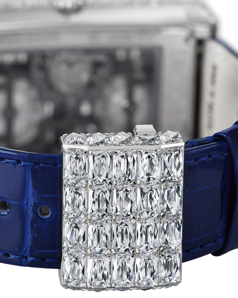 錶扣同樣鋪鑲Angel Cut鑽石，延續整體設計語彙，細節處亦展現高級珠寶工藝水準。（Sincere Haute Horlogerie提供）