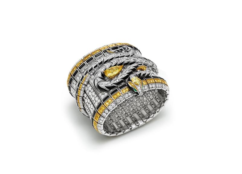 BVLGARI Eclettica系列 Serpenti Spira 頂級黃鑽、縞瑪瑙與鑽石手環。（BVLGARI提供）