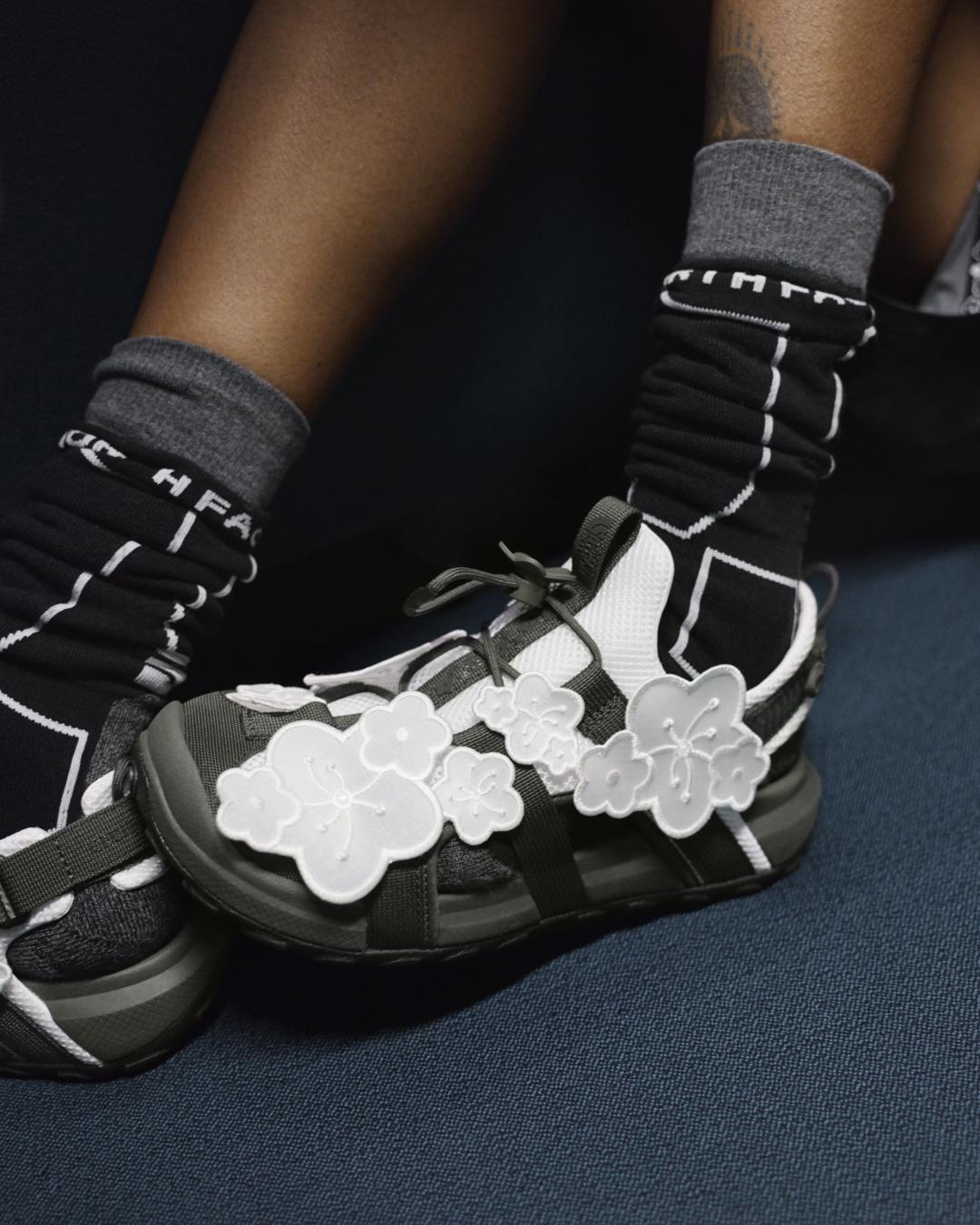 Bekah涼鞋，售價NT$11,380元。