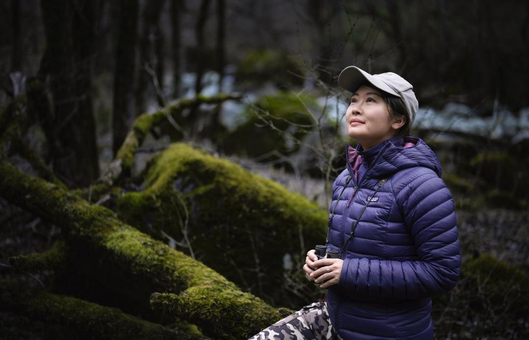 勞力士大獎將協助中國環境科學佳李彬彬，在各地的多個山區實行並擴展項目。(勞力士提供，以下同)