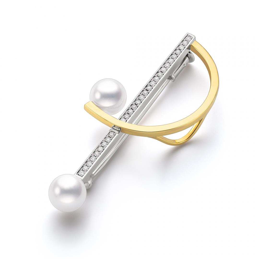 TASAKI Kinetic阿古屋珍珠18K黃金、18K白金鑽石胸針，170,000元。