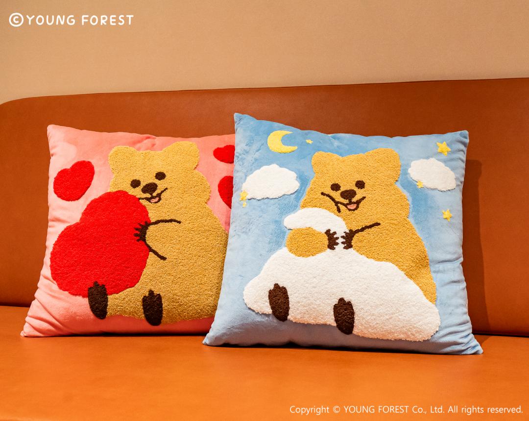 沙發好朋友「抱枕」。