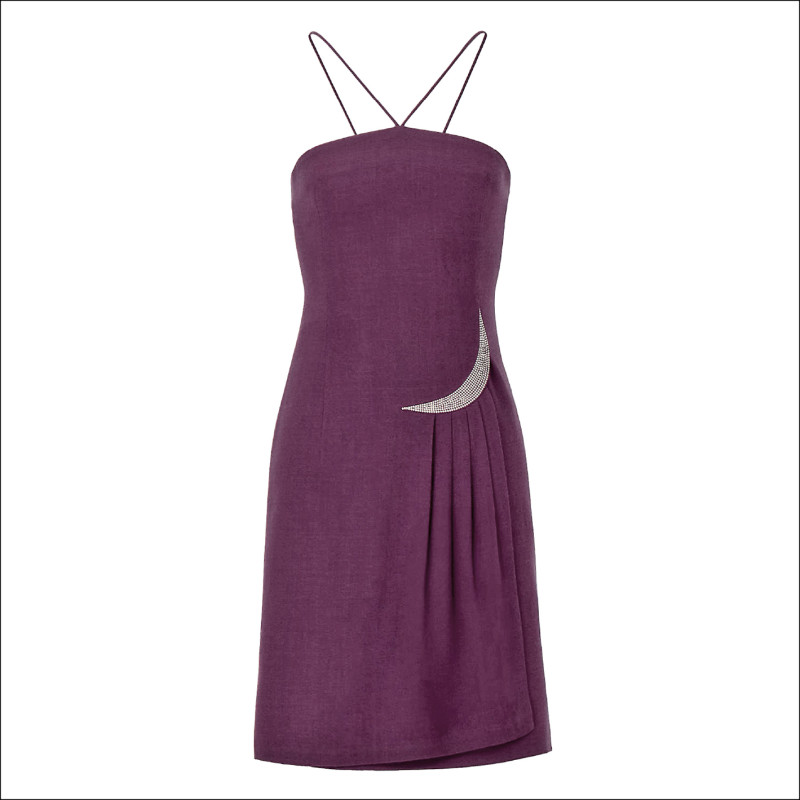 米蘭時裝秀系列紫色打摺設計細肩帶洋裝，13,700元。