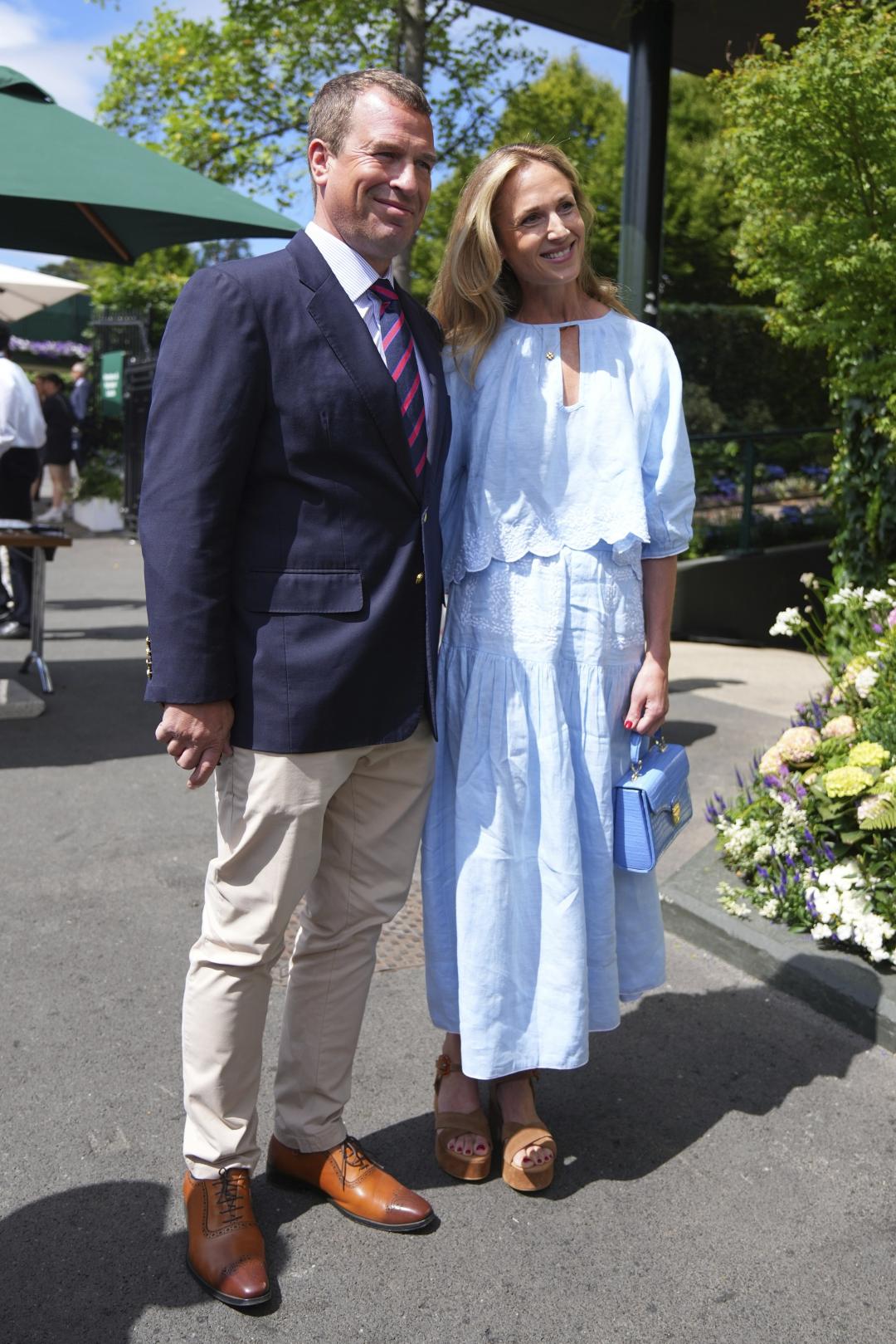 彼得菲利浦與未婚妻哈莉特絲柏林。(美聯社)