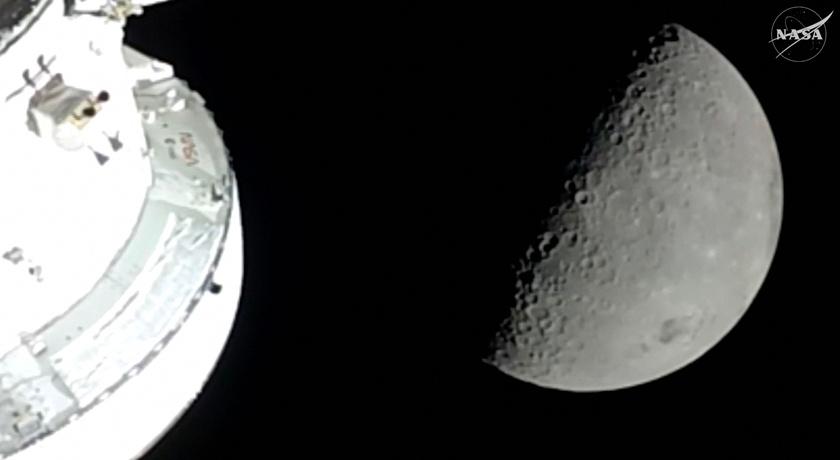 阿提米絲2號繞月任務打破紀錄。(法新社)