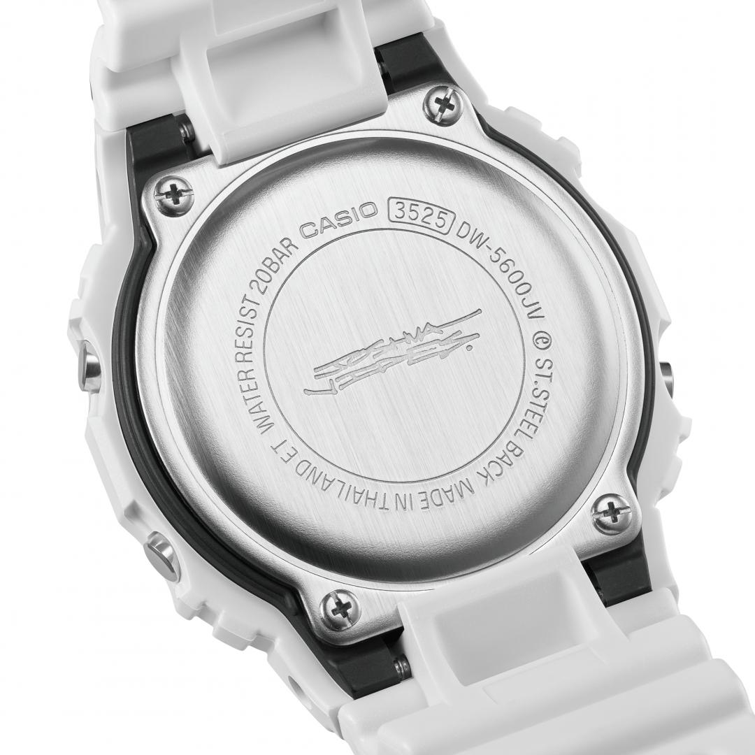 錶款背蓋刻有Joshua Vides的LOGO。