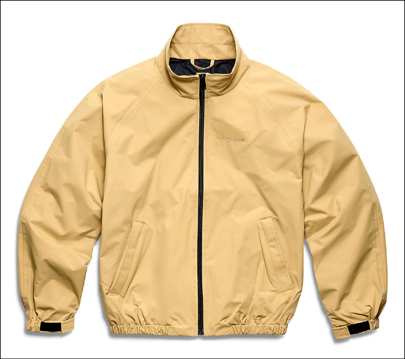 女款Axis防風夾克，22,600元。