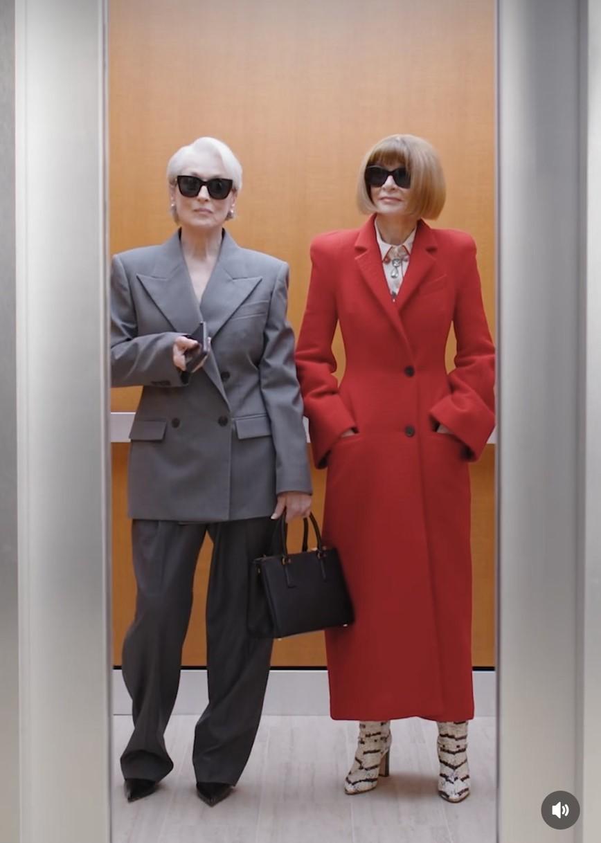 紅色大衣與極簡套裝對比，呈現權力與時尚的不同語言。（翻攝自instagram）