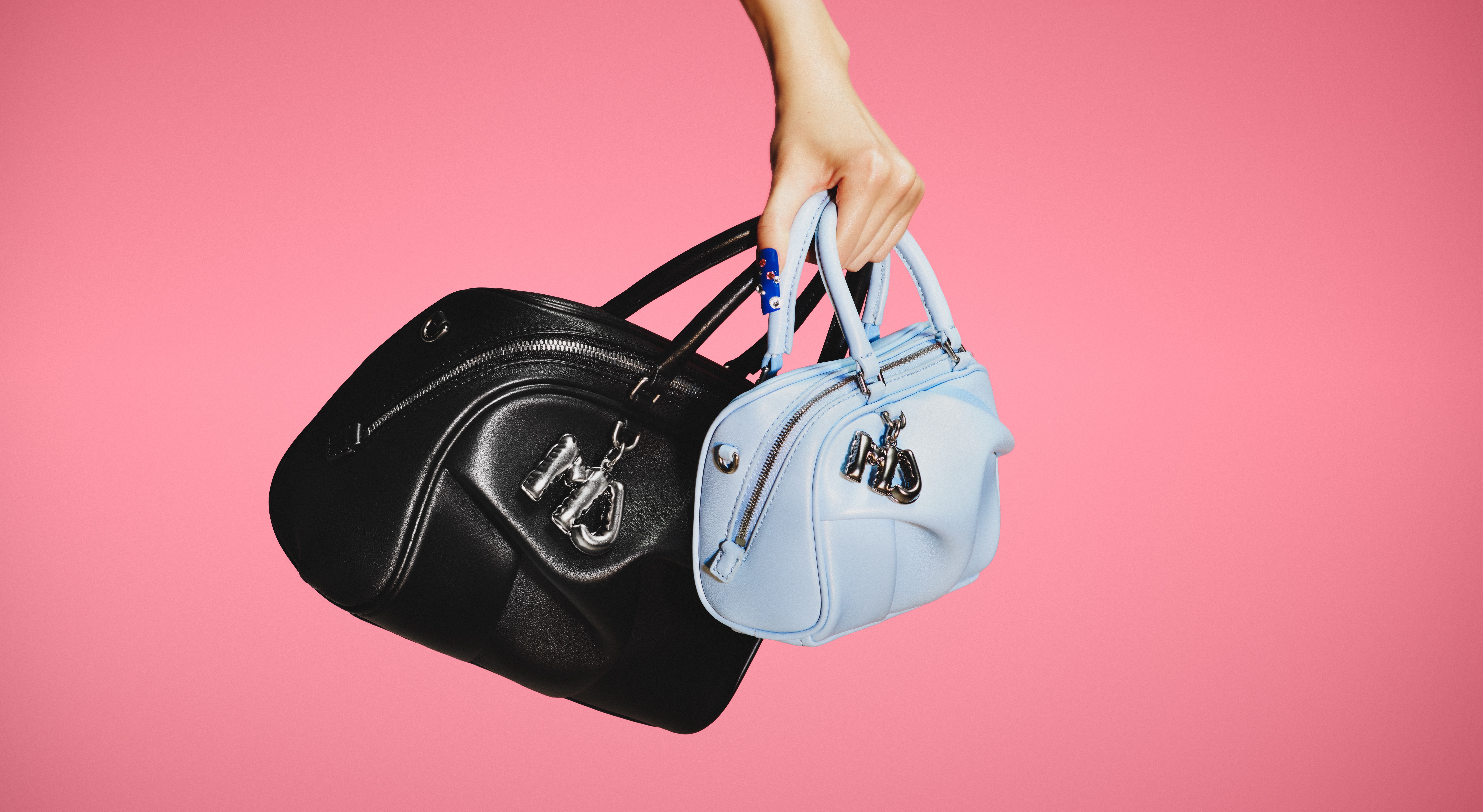 MARC JACOBS全新The Wave Bag登場！小羊皮雕出海浪線條太浪漫