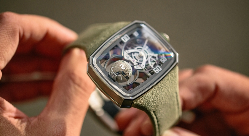 一顆球顛覆讀時邏輯！豪朗時Sphere Series 4把「時間」變成會動的藝術