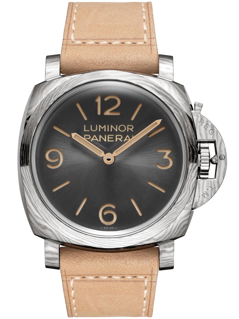 Luminor鍛造鈦金屬腕錶PAM01629，搭載P.3000手動上鍊機械機芯，鍛造鈦金屬錶殼，錶徑47mm，防水深度100米，價格店洽，全球限量100只。（PANERAI提供）
