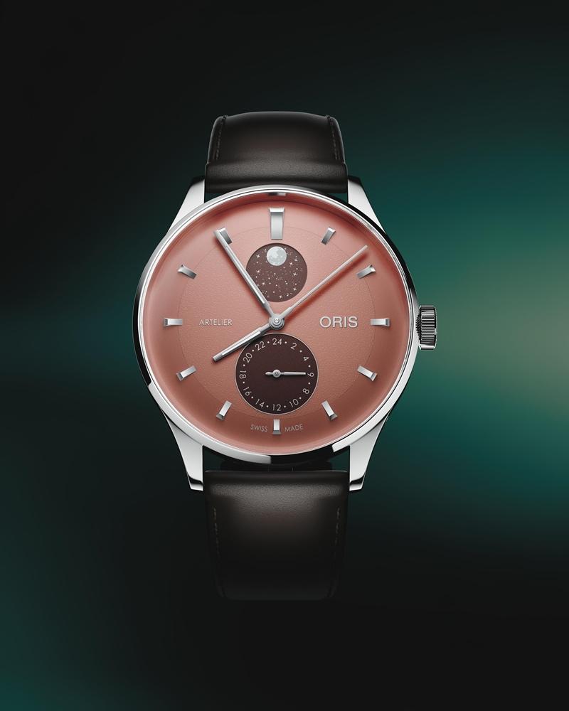 Oris Artelier雙時區月相腕錶（慄棕色），搭載Calibre 782自動上鍊機芯，不鏽鋼錶殼，月相與第二時區顯示，錶徑39.5mm，防水深度30米，約86,000元。（Oris提供）