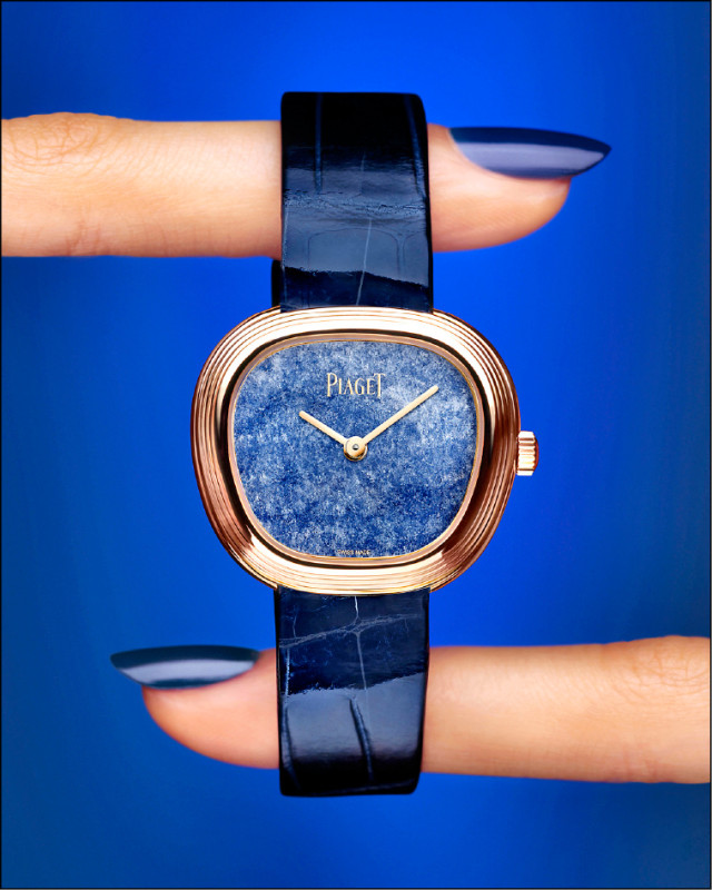 PIAGET SIXTIE系列29毫米18K玫瑰金藍石英面盤珠寶腕錶，搭載57P石英機芯，尺寸29mm×25.3mm，價格店洽。